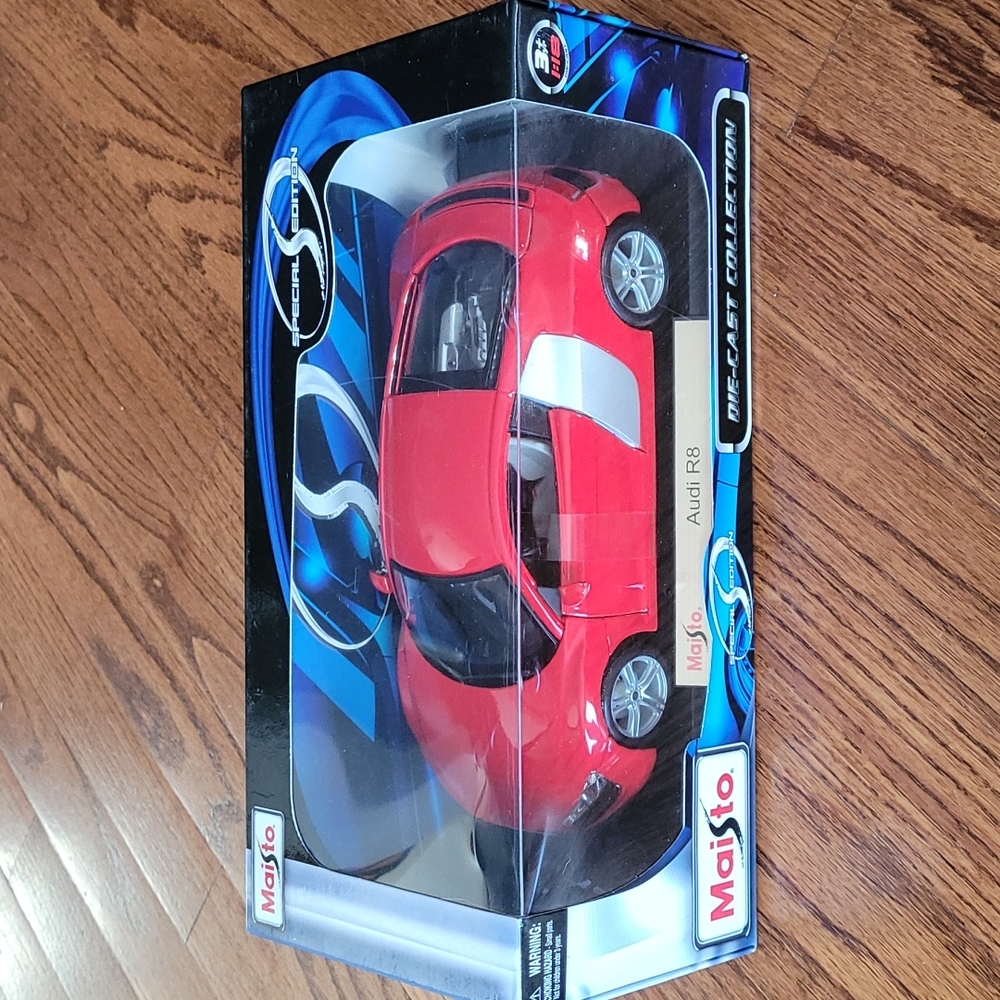 Audi R8 - 2010 Maisto Die Cast Collectible Car